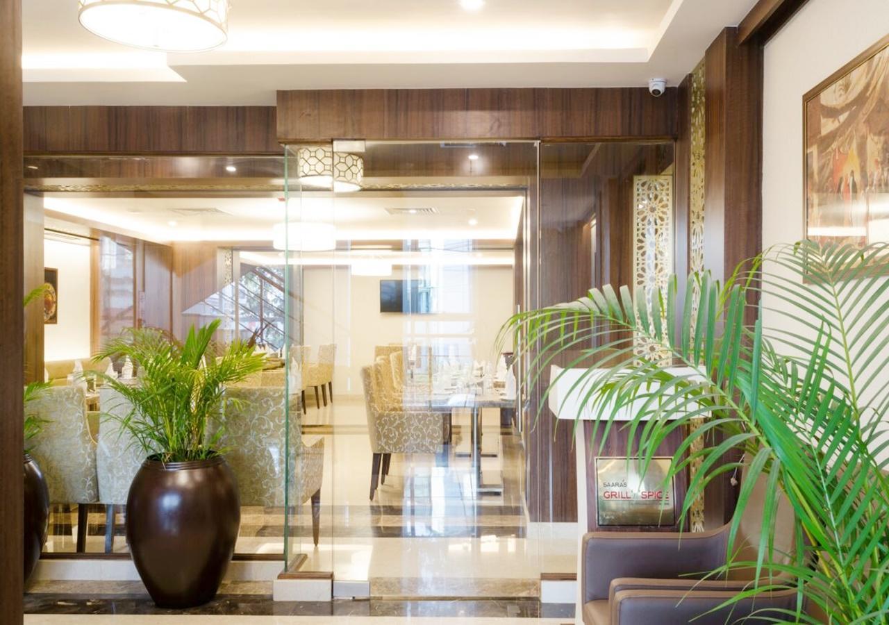 Ss Lumina Hotel Bangalore Extérieur photo